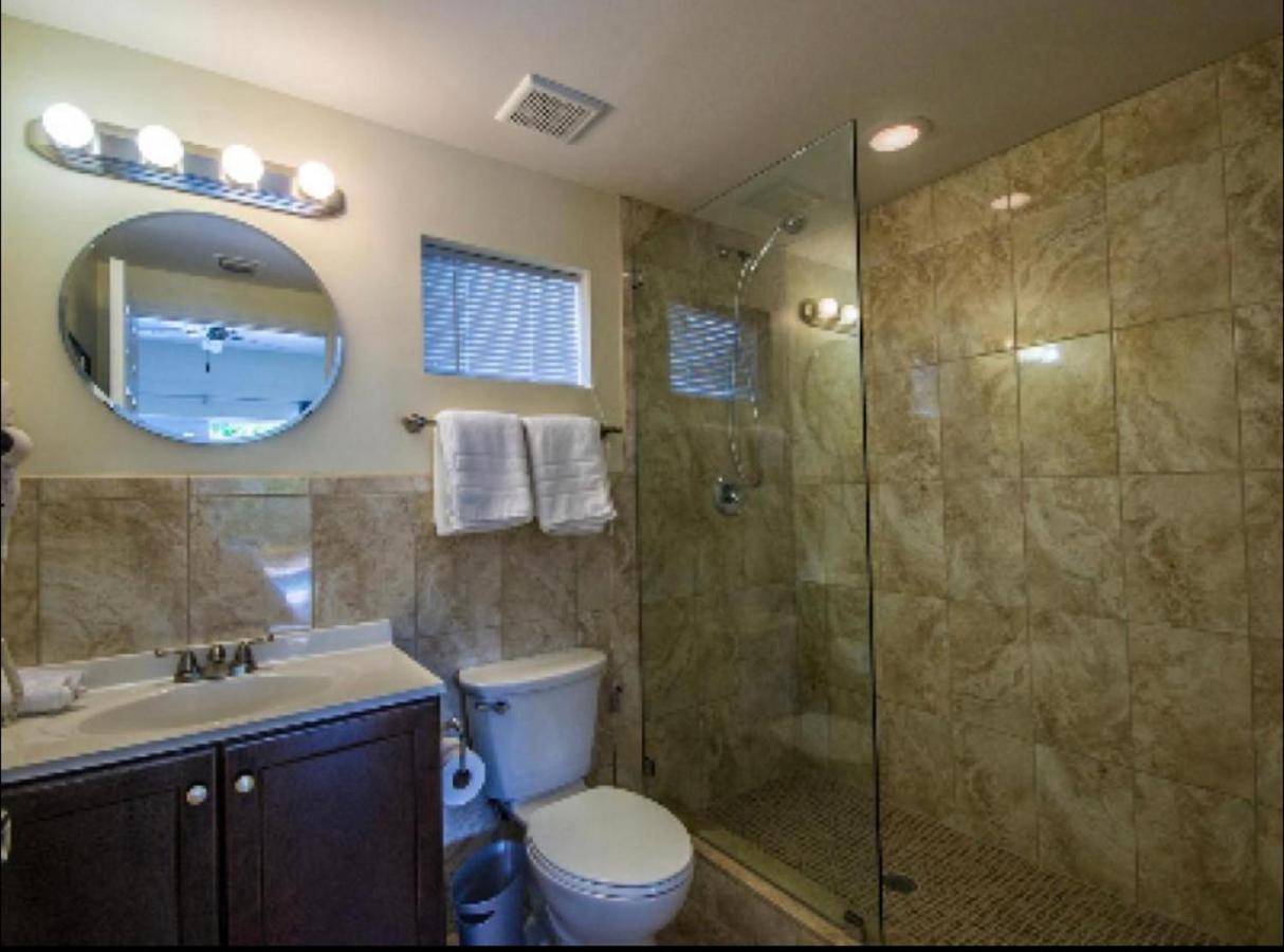 Inn On The Drive Wilton Manors Екстер'єр фото